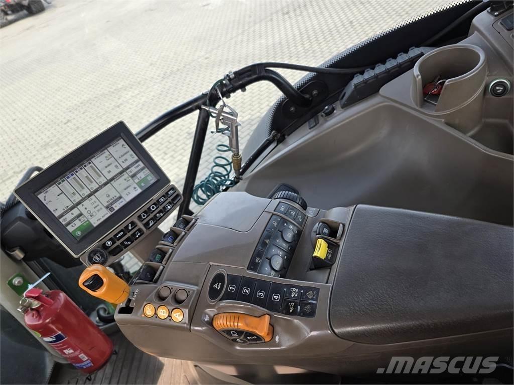 John Deere 6215R Traktorer