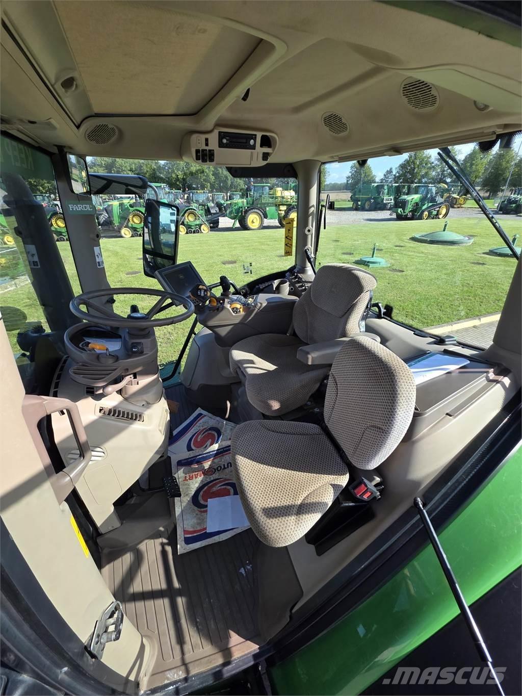 John Deere 6250R Traktorer