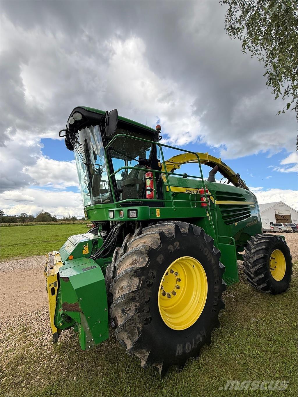 John Deere 7380 Fälthackar