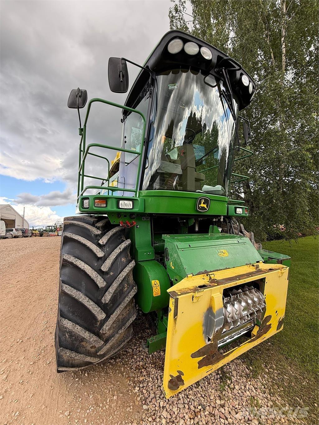 John Deere 7380 Fälthackar