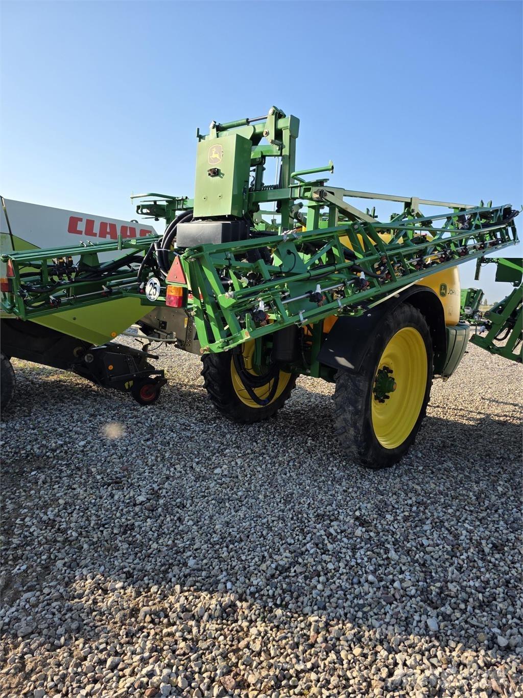 John Deere M740 Dragna sprutor