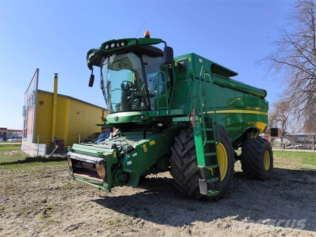 John Deere S685 Skördetröskor