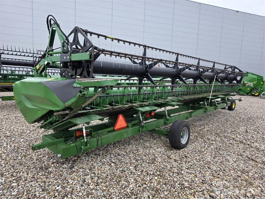 John Deere S690 Skördetröskor