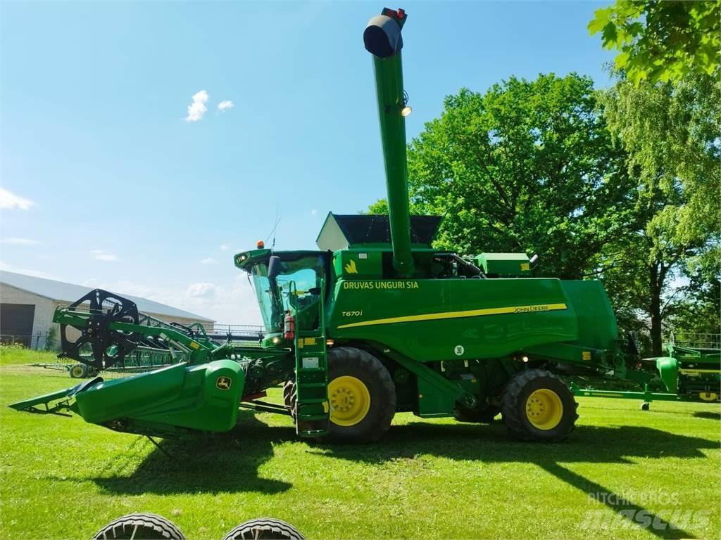 John Deere T670i Skördetröskor