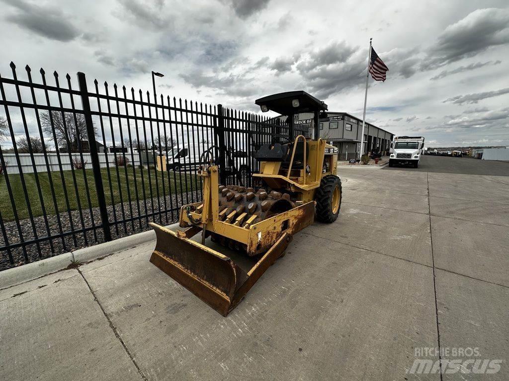 CAT CP-323C Traktorer