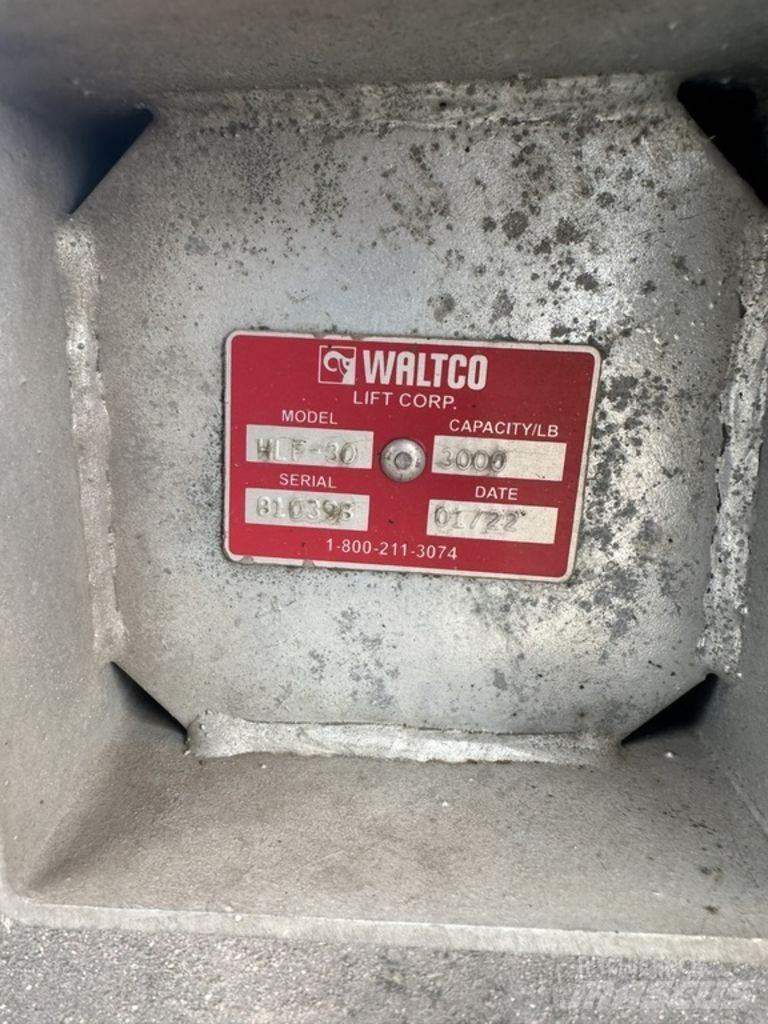  Waltco HLF-30 Gods- och möbelliftar