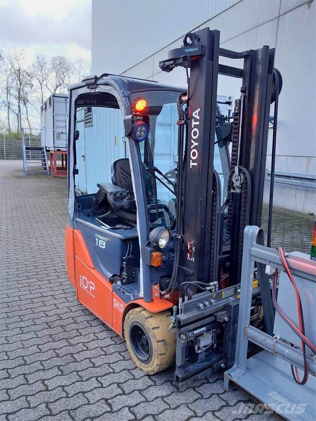 Toyota 8FBEKT18 Elmotviktstruckar
