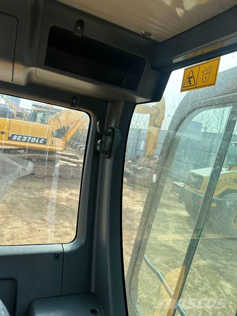 Hyundai 60 W Hjulgrävare