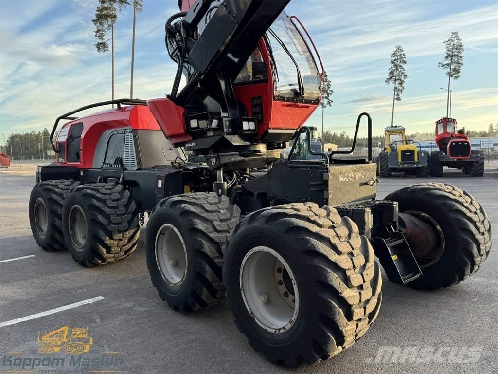Komatsu 901XC Skördare