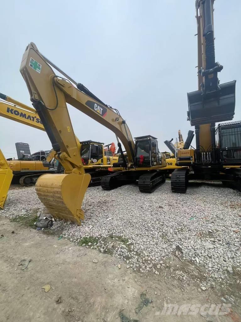 CAT 329D2L Bandgrävare