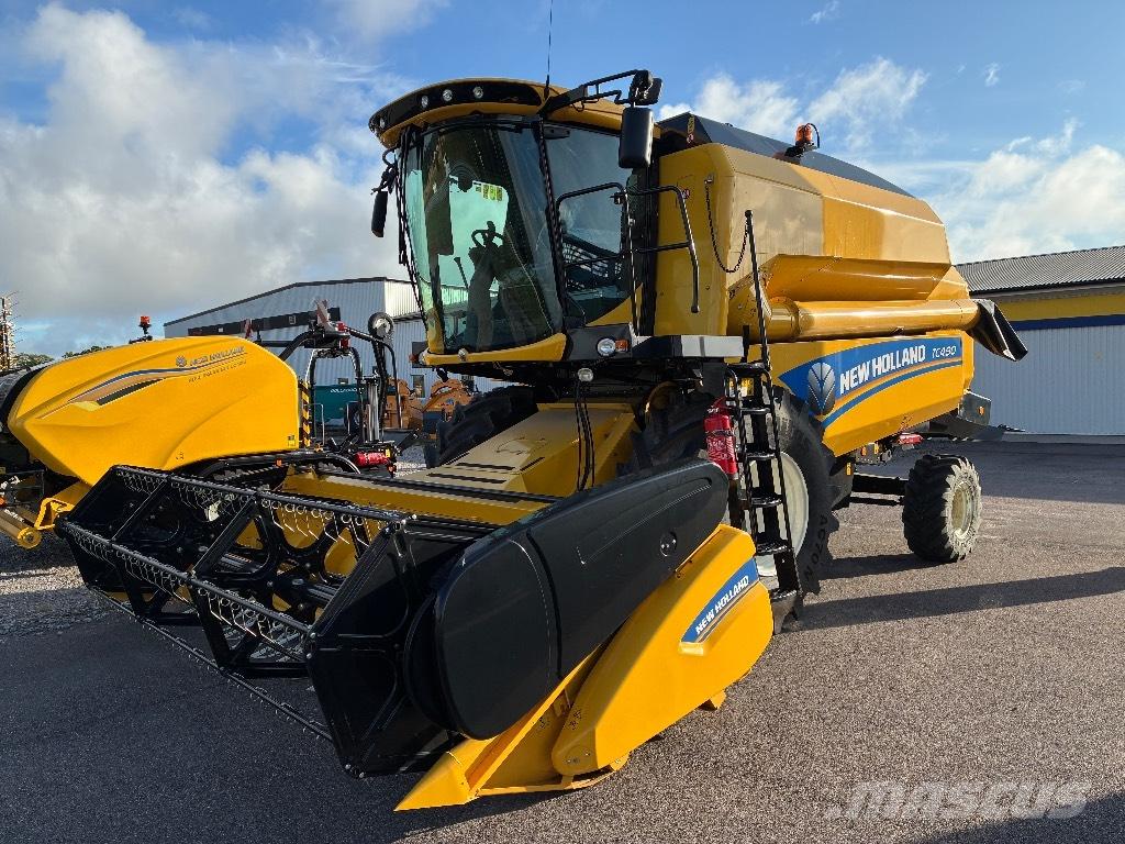 New Holland Tc 4.90 Skördetröskor