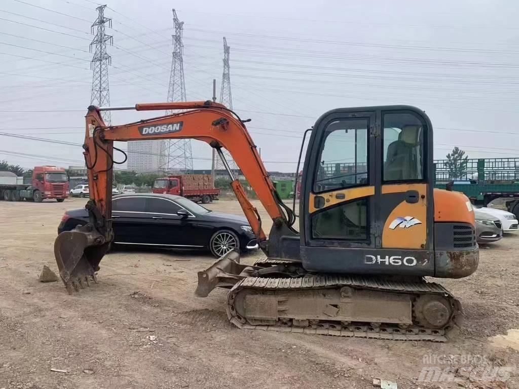 Doosan DH 60 Minigrävare < 7t