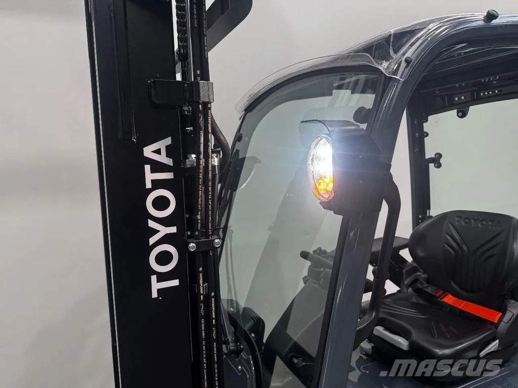 Toyota 8 FBM 20 T Elmotviktstruckar