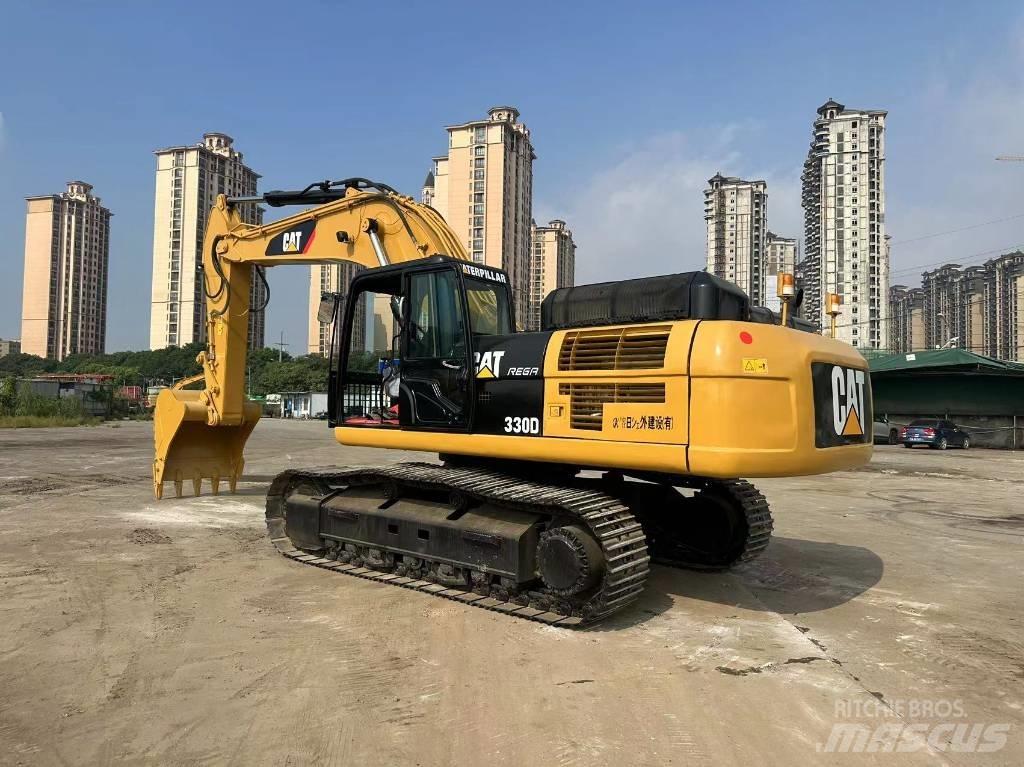 CAT 330 D Bandgrävare