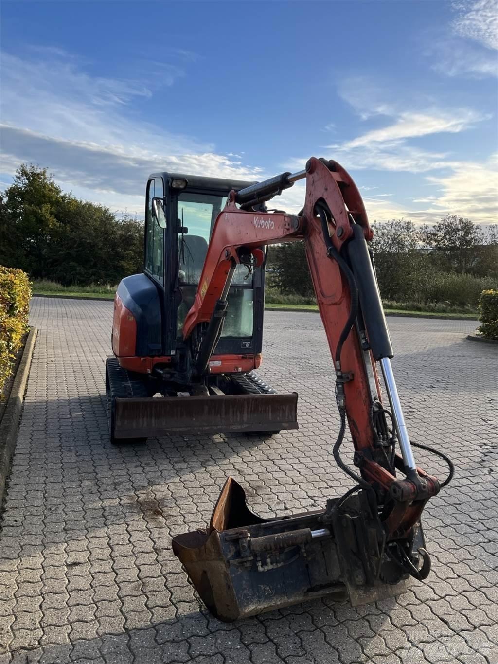 Kubota U27-4 GL HI Minigrävare < 7t