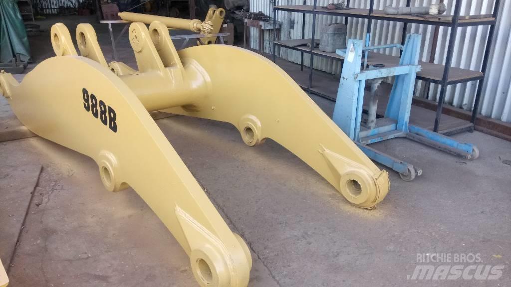 CAT 988 B Bommar och stickor