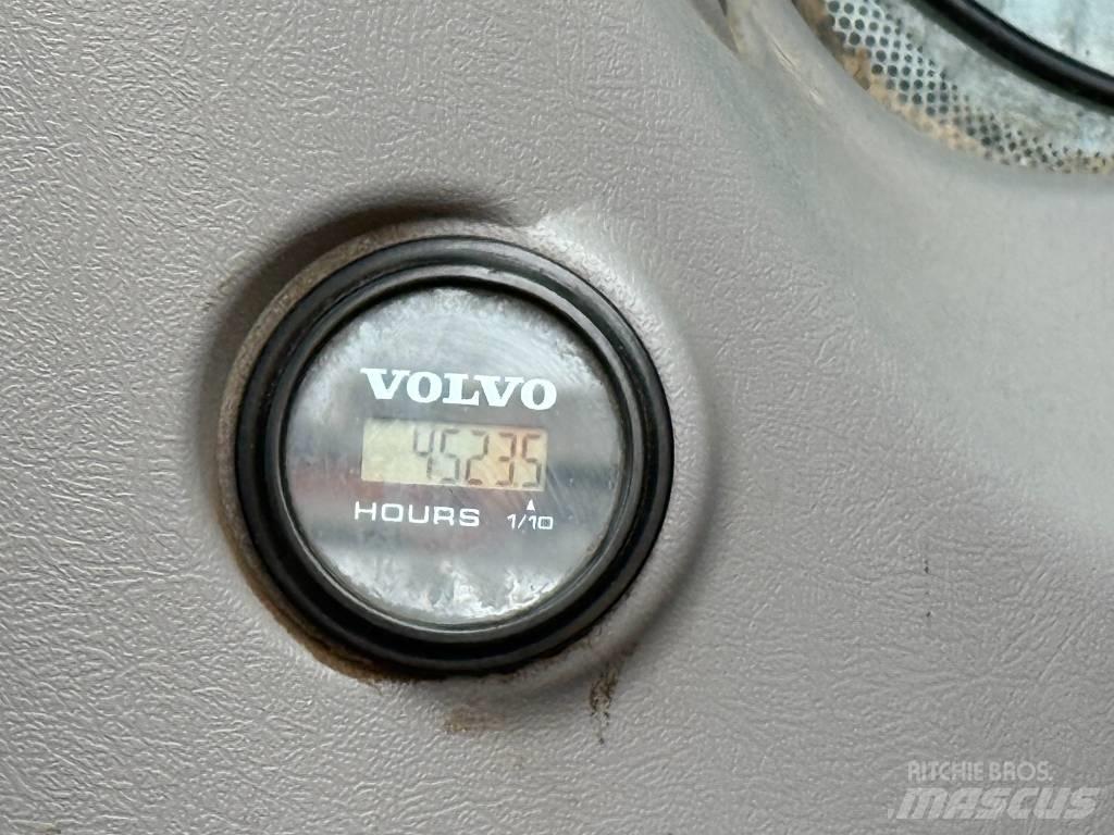 Volvo EC 380 EL Bandgrävare