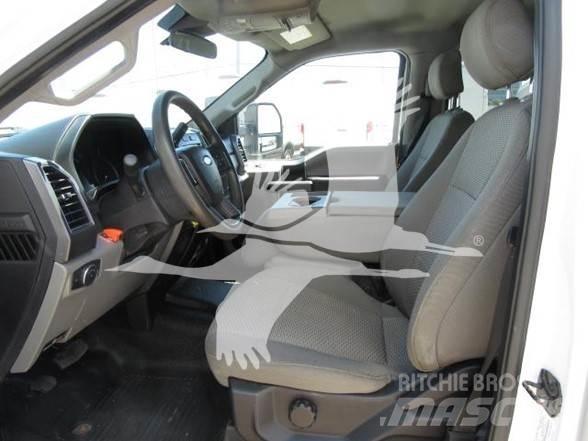 Ford F550 Flakbilar