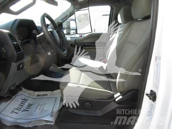 Ford F550 Tippbilar