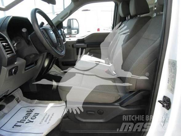 Ford F550 Tippbilar