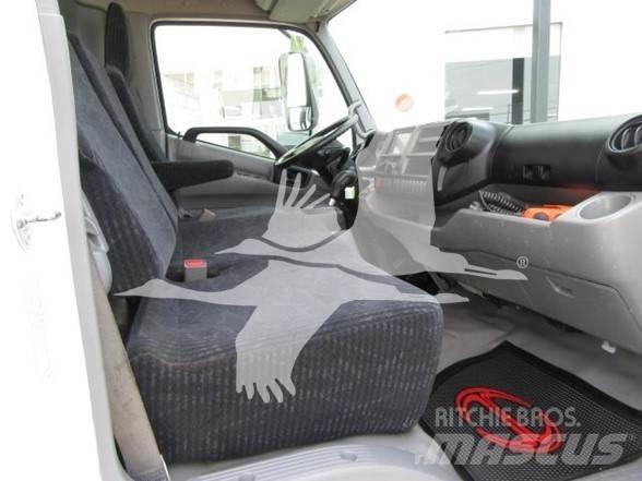 Hino 195 Flakbilar