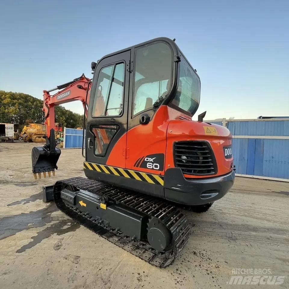 Doosan DX 60 Minigrävare < 7t