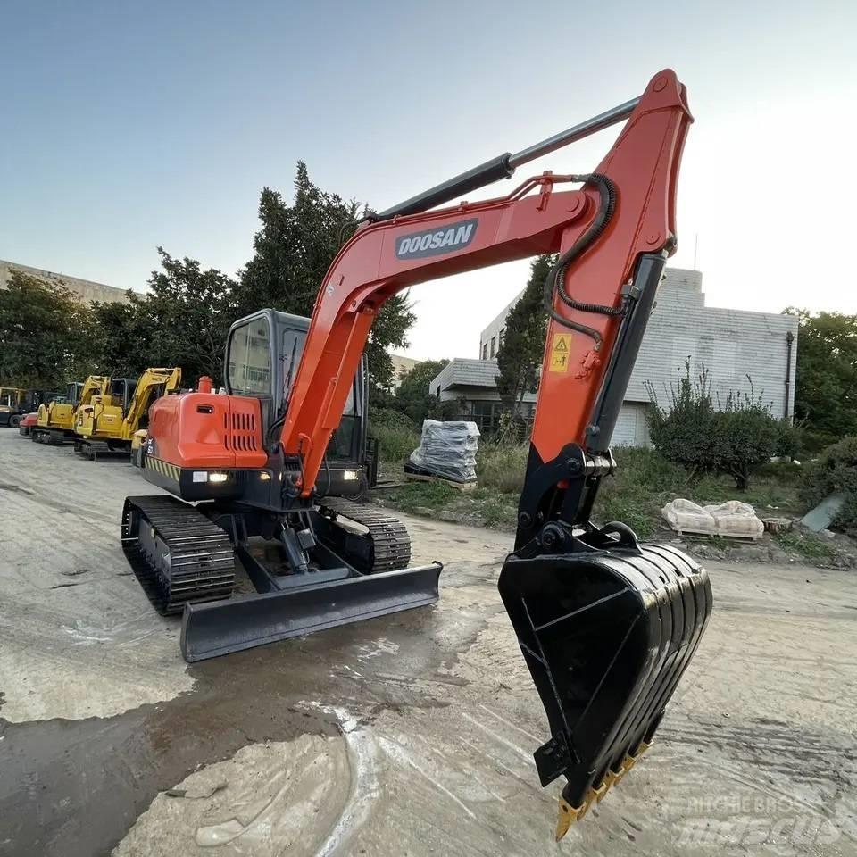 Doosan DX 60 Minigrävare < 7t