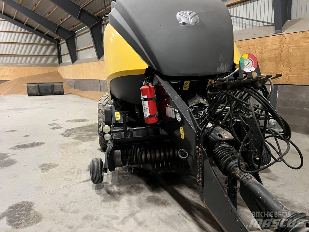 New Holland BB 890 Fyrkantspressar
