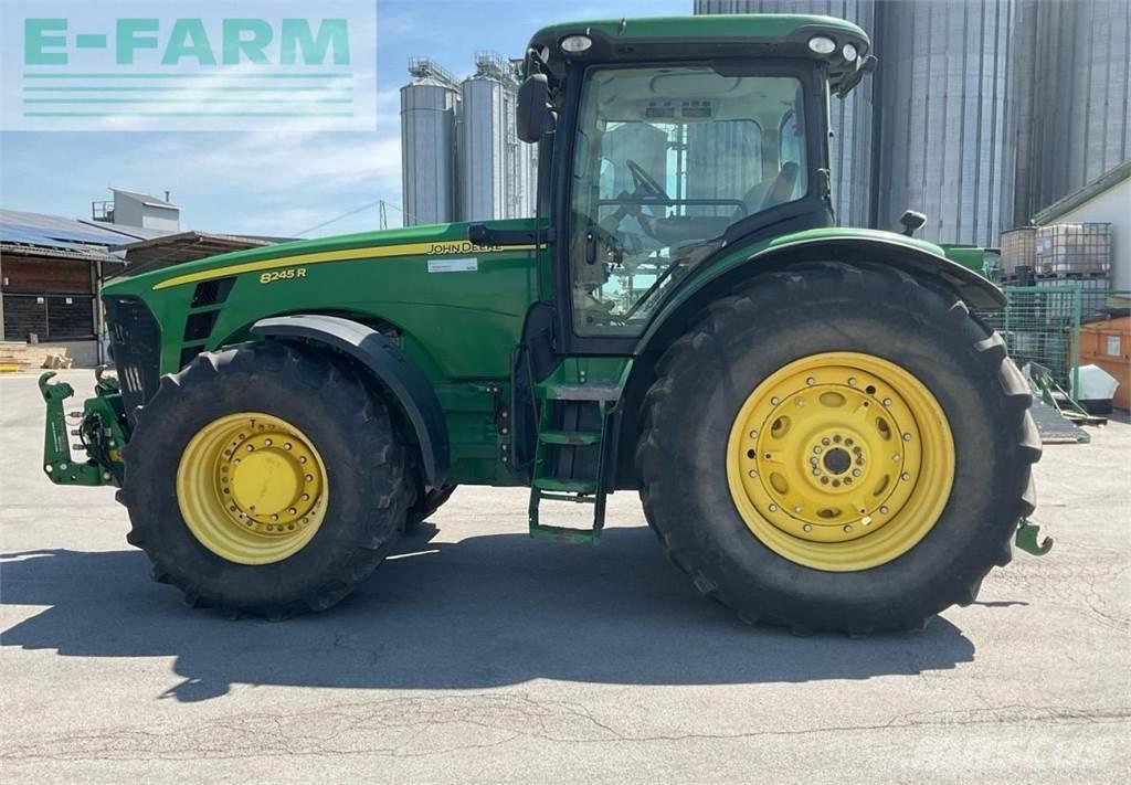 John Deere 8245R Traktorer