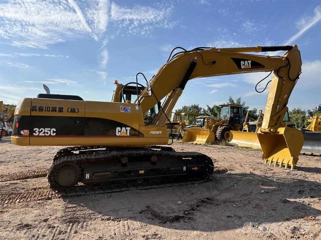 CAT 325 C Bandgrävare