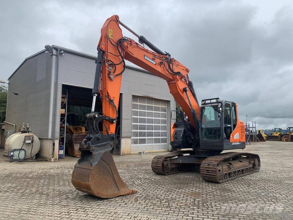 Doosan DX 235 LCR-5 Bandgrävare