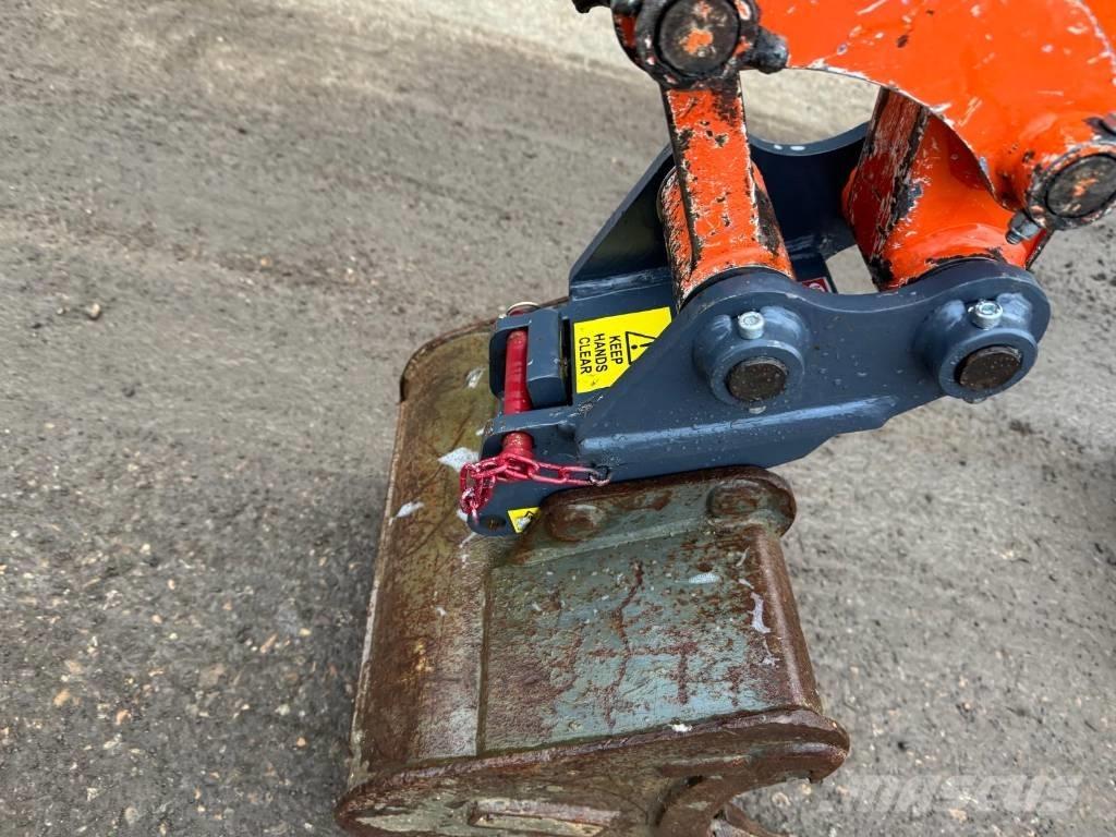 Hitachi ZX19U-5A Minigrävare < 7t