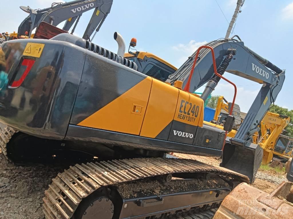 Volvo EC 240 Bandgrävare