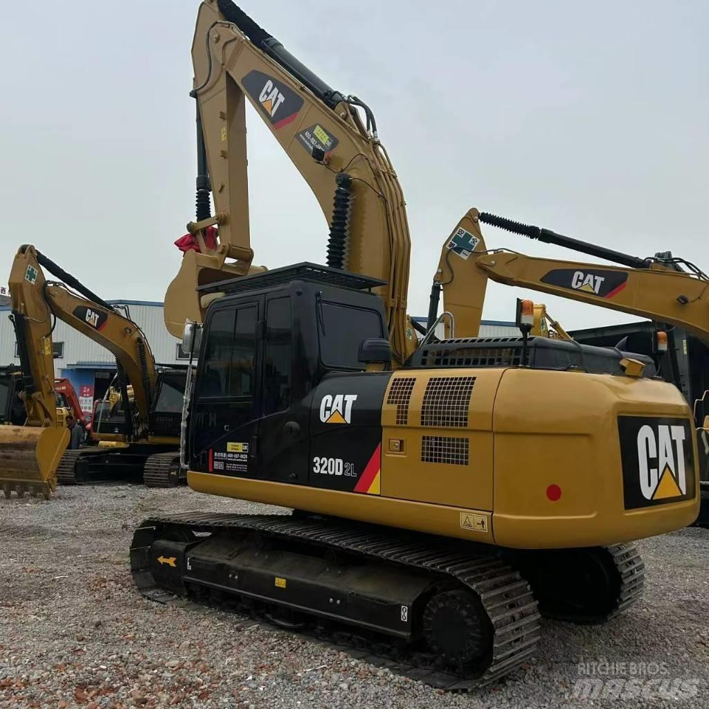 CAT 320 D L Bandgrävare