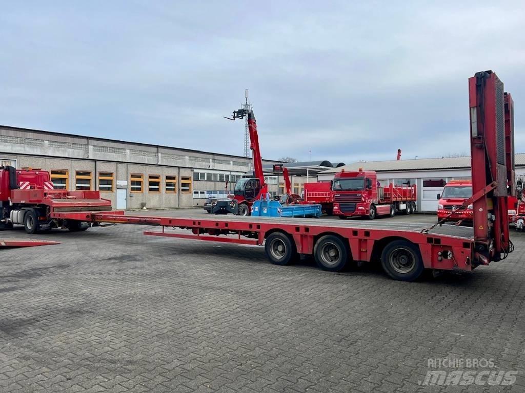 Nooteboom MCO-48-03V Låg lastande semi trailer