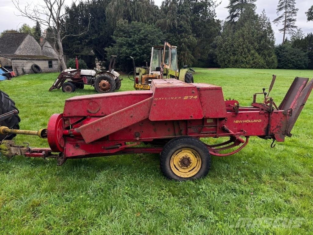 New Holland 274 Fyrkantspressar