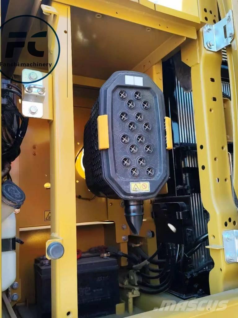 CAT 323 Bandgrävare