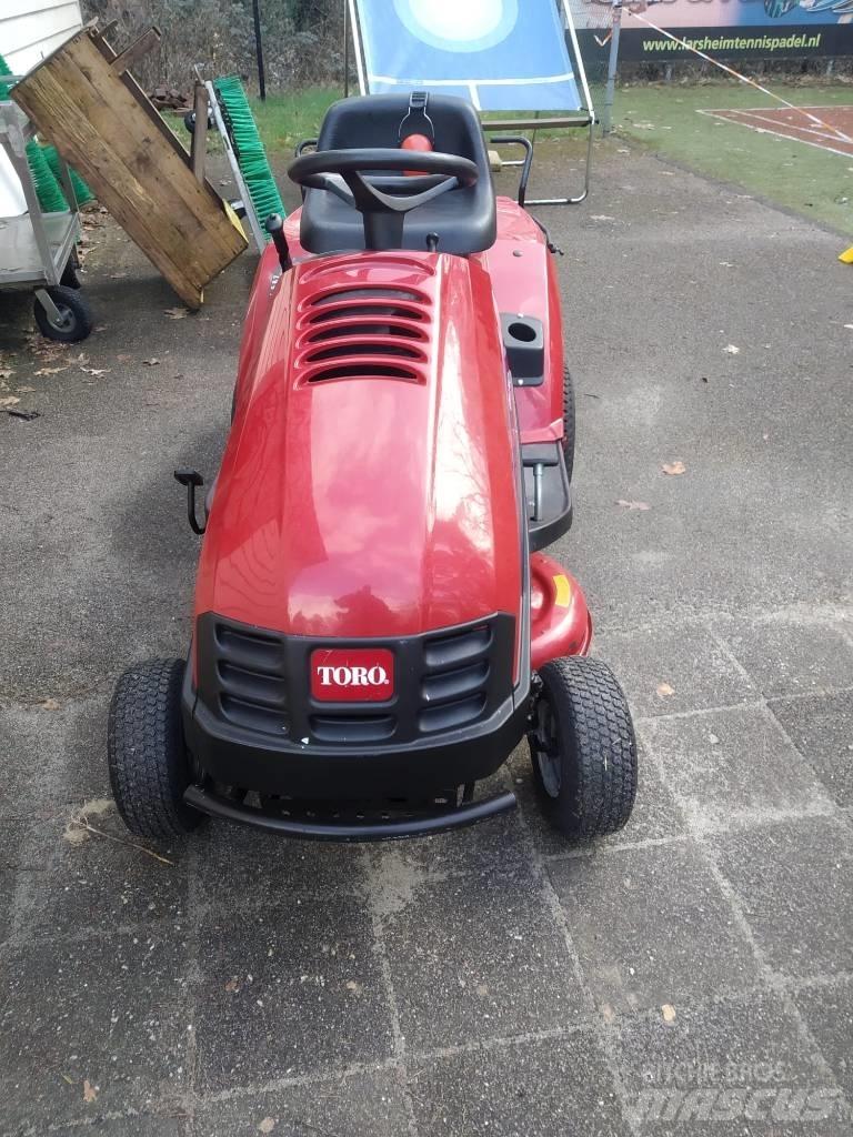 Toro zitmaaier DH140 Åkgräsklippare