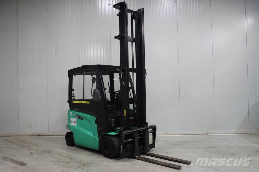 Mitsubishi FB30N Elmotviktstruckar