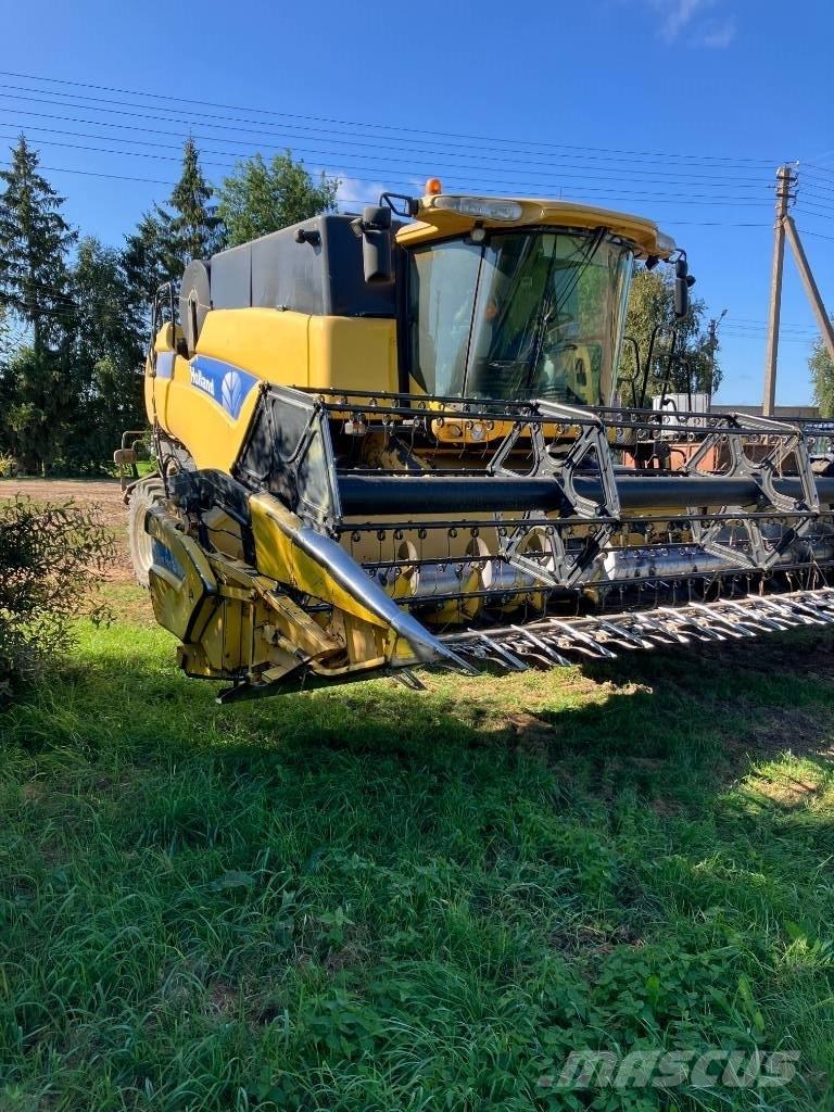 New Holland CX 8080 Skördetröskor