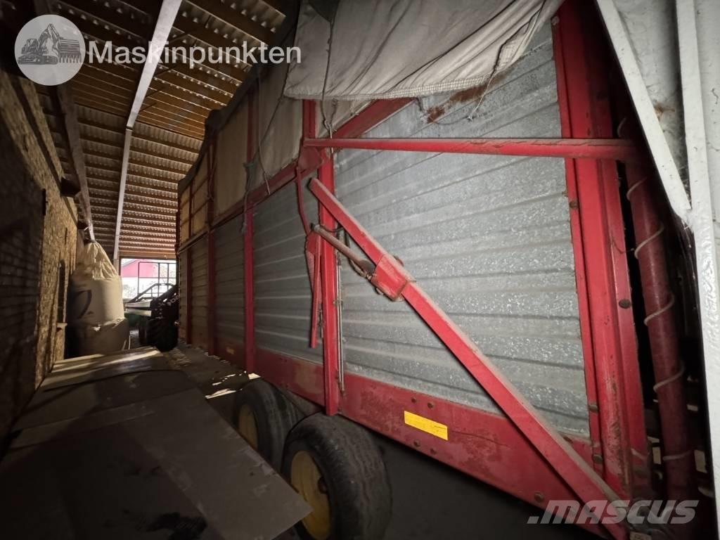 Taarup 1030 Fodervagnar