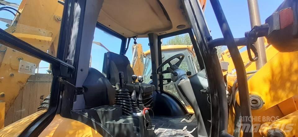 JCB 3 CX SM 4 T Grävlastare