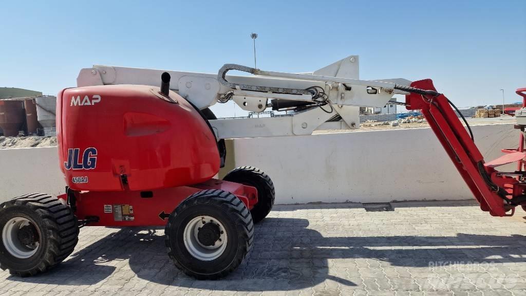 JLG 450AJ Bomliftar