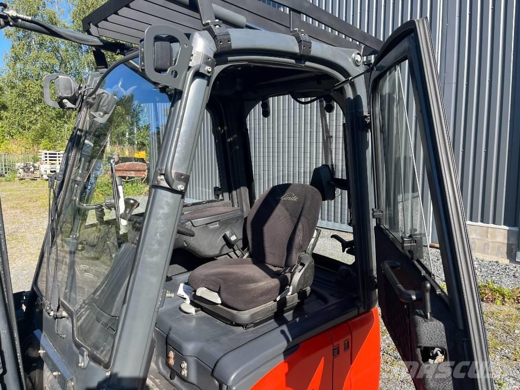 Linde E 14-02 Elmotviktstruckar