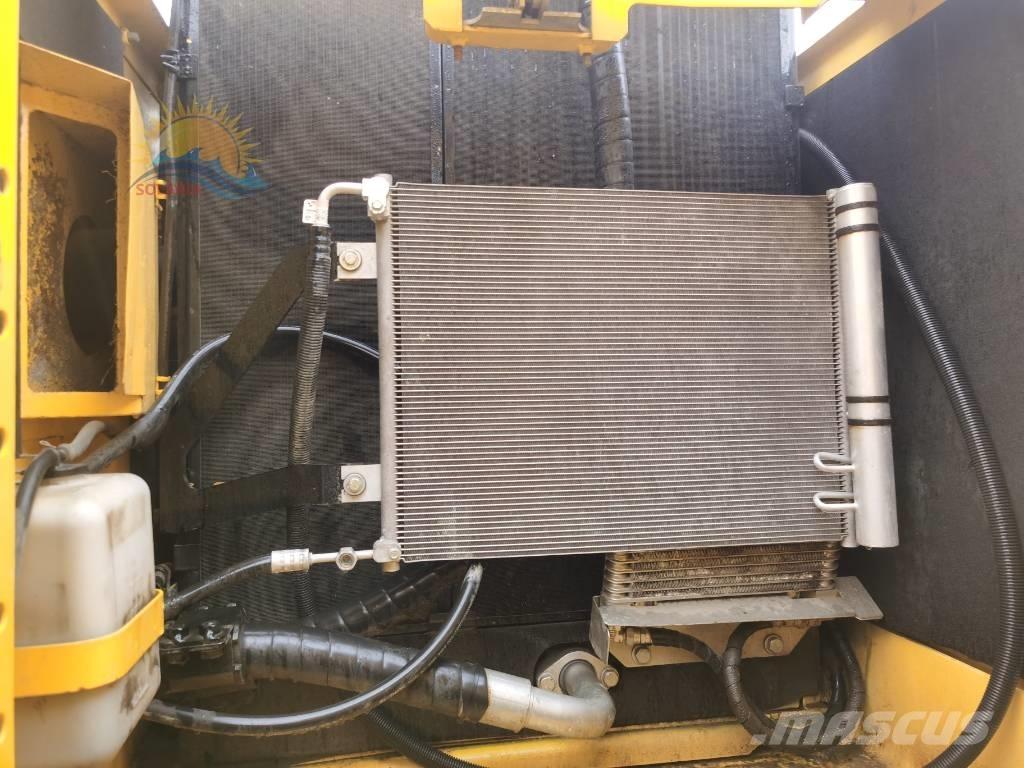 Komatsu PC 200-8 Bandgrävare