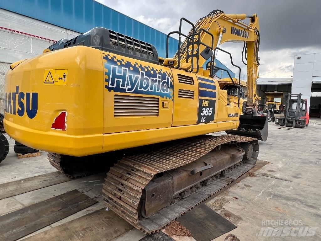 Komatsu HB365 LC-3 Bandgrävare