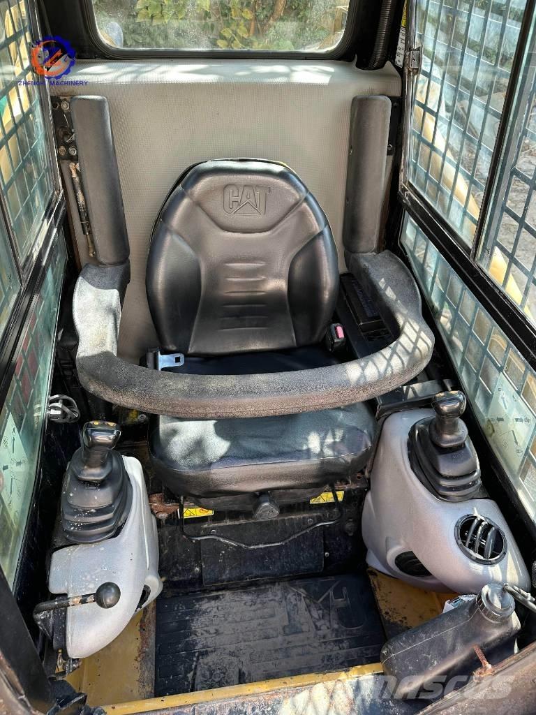 CAT 226 B Kompaktlastare