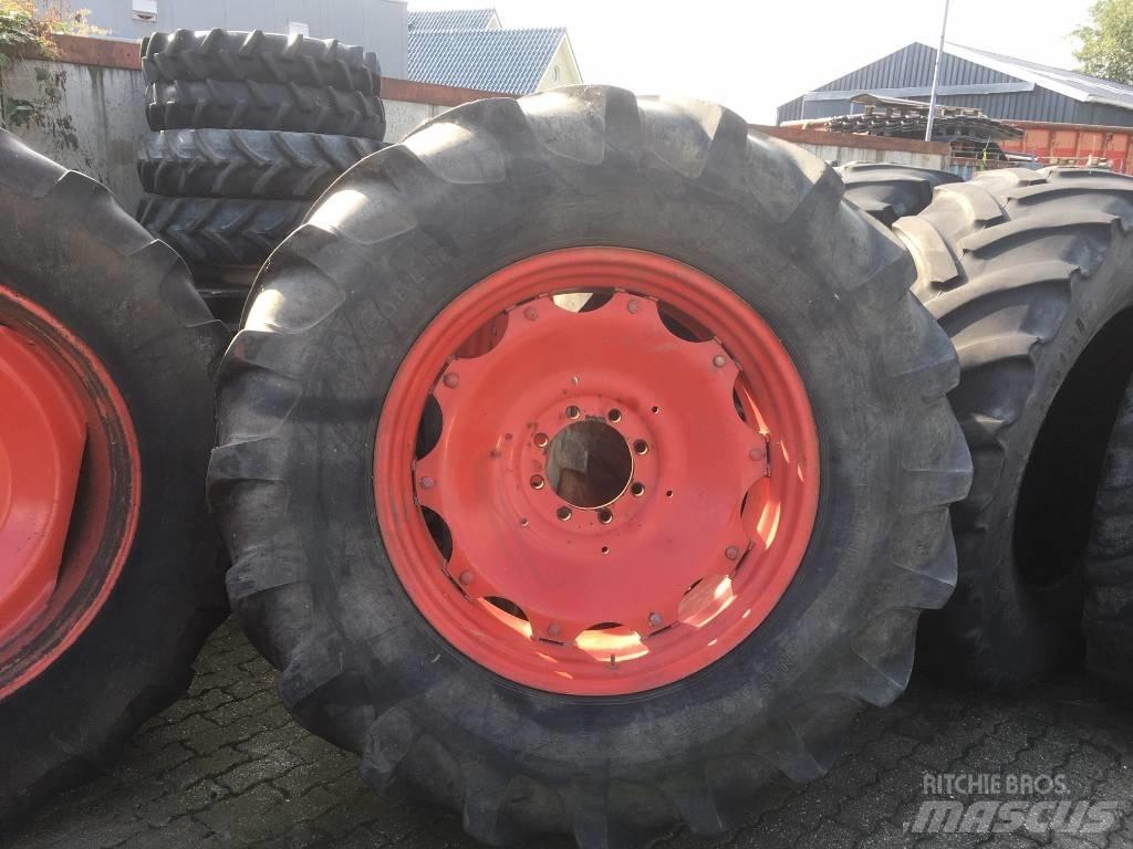 Taurus 20.8 R 38 Däck, hjul och fälgar