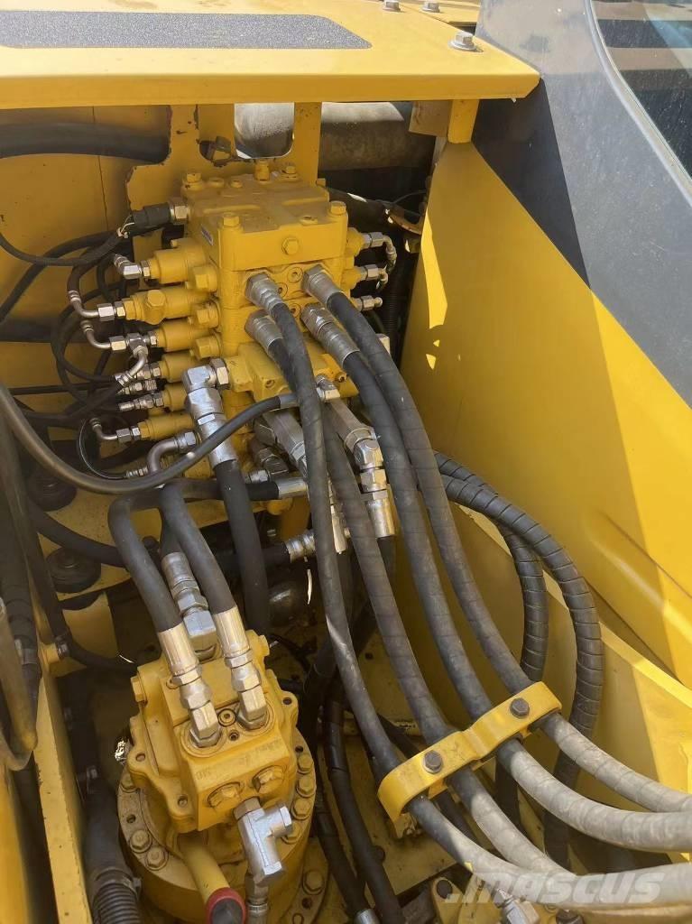 Komatsu PC 130-8 Midigrävmaskiner 7t - 12t
