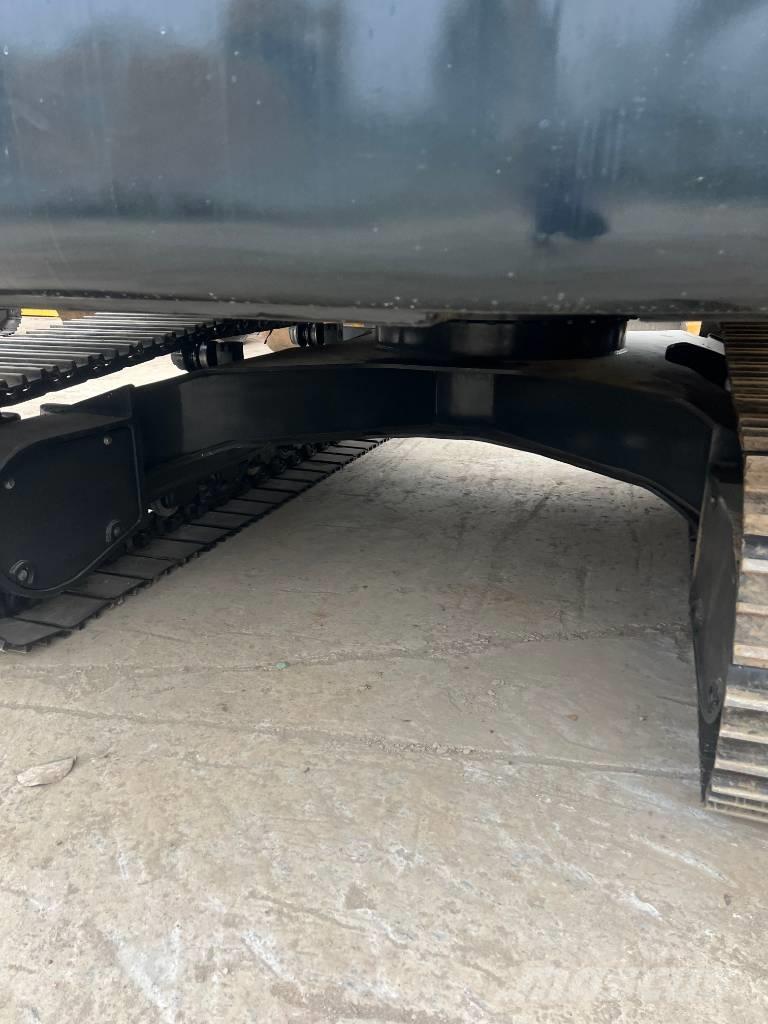 Hyundai HX 220 HD Bandgrävare